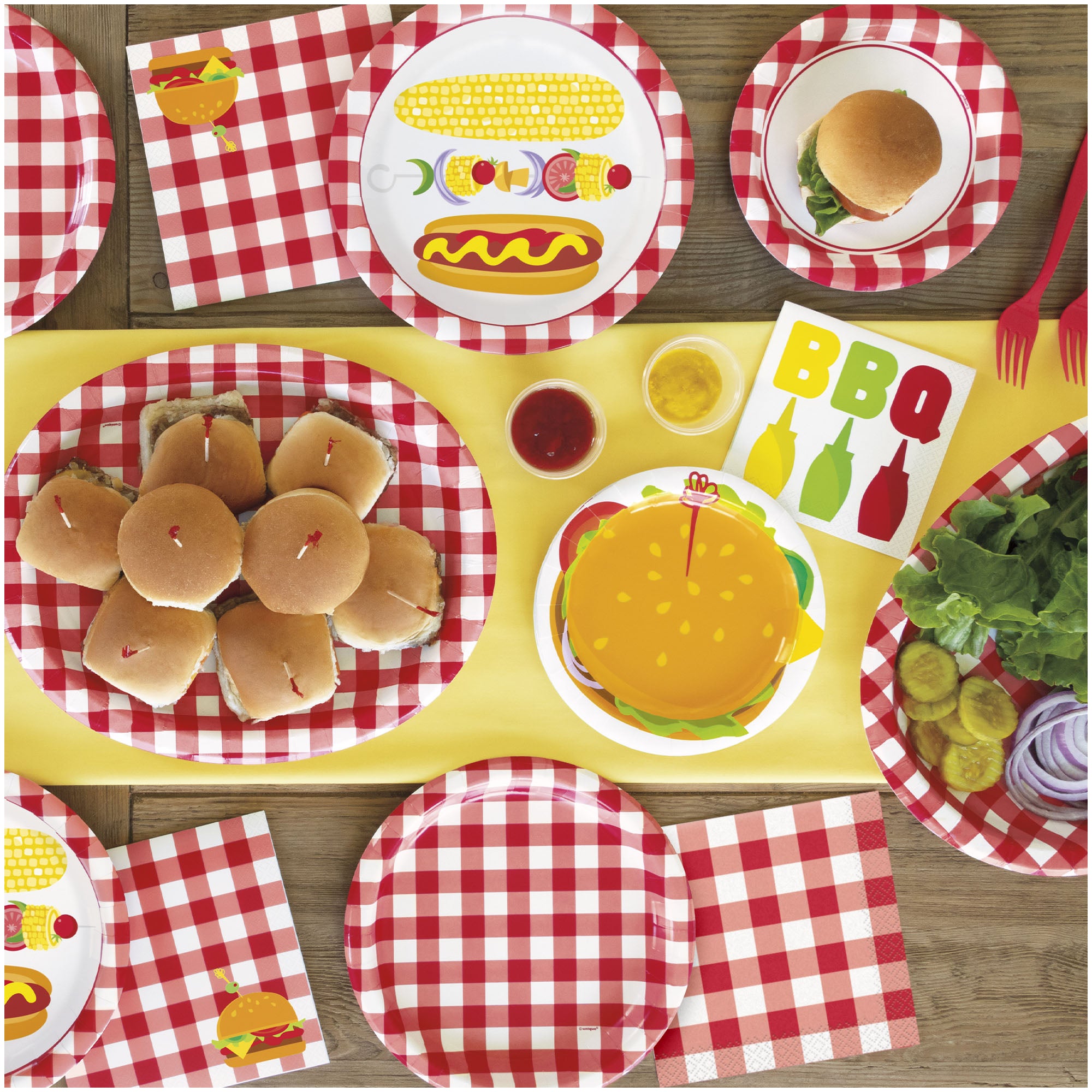 Checkered Gingham Paper Napkins – 40 Pcs Disposable Cocktail Napkins 25 X 25 Cm – Red Plaid Party Napkins For BBQs, Picnics, Weddings, Bars & Restaurants